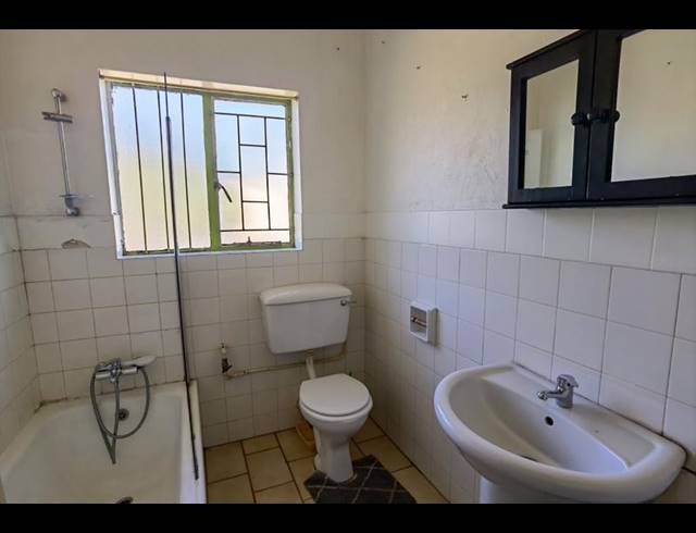 2 BEDROOM HOUSE FOR SALE IN PRIMROSE EAST